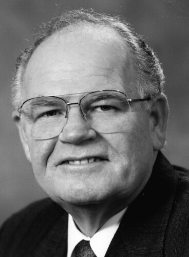 Willard Engel